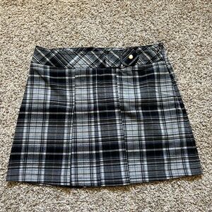 Like new Plaid mini skirt by no boundaries